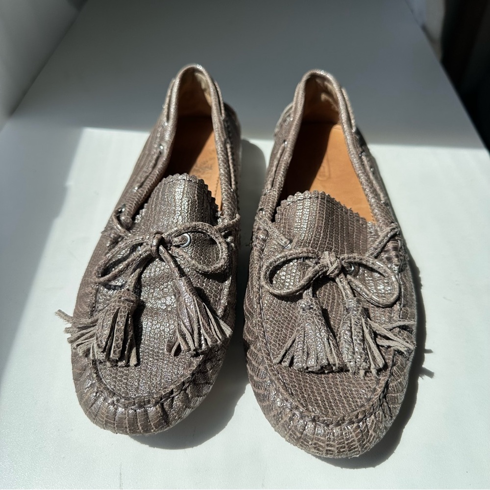 Coach (6.5) Silver Metallic Nadia Driving Moccasin Loafer w Tassels, Snakeskin